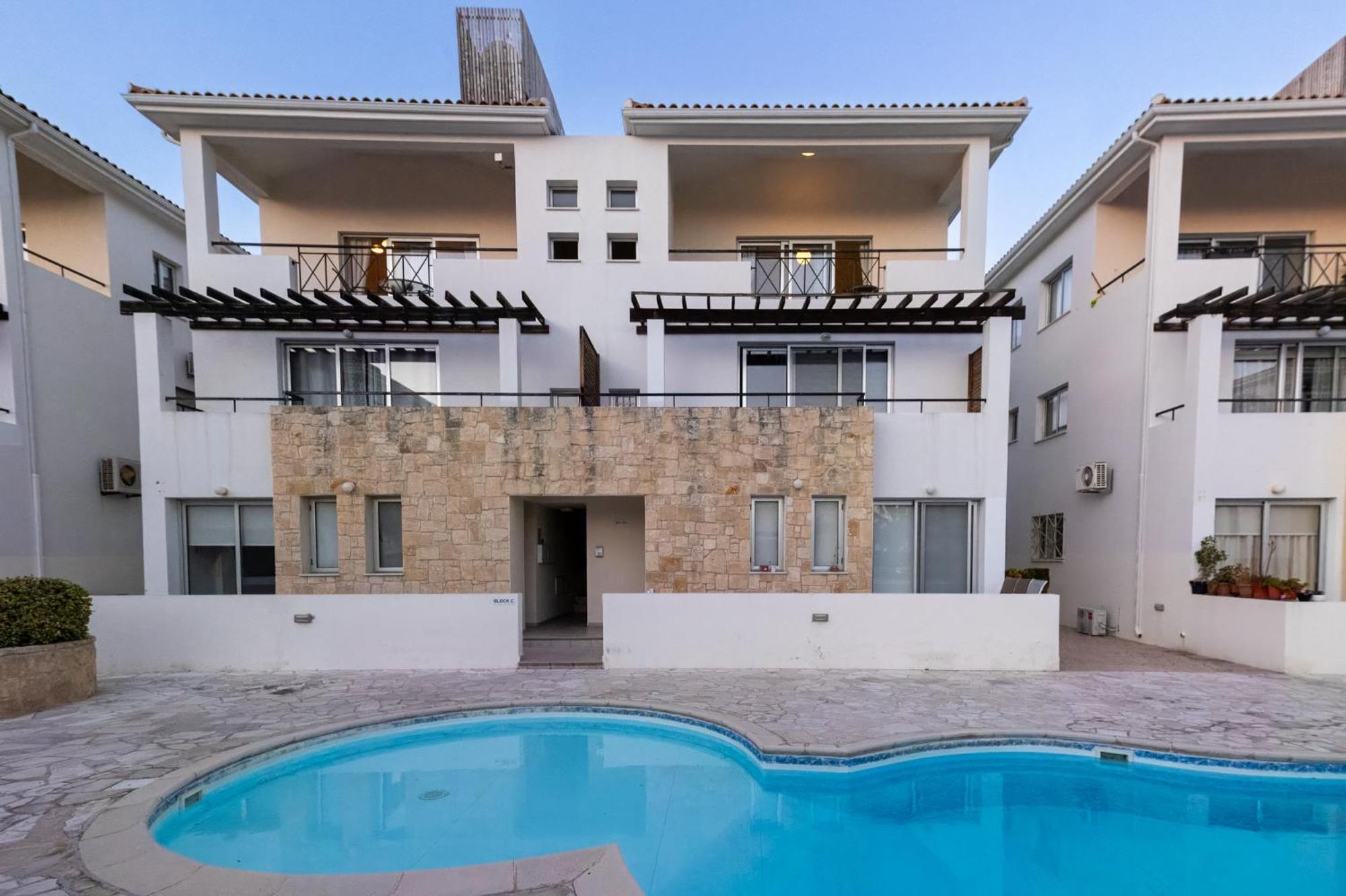 Nefeli Blue-Horizon 2B, Pool, Suites, Big Balconies Paphos Extérieur photo