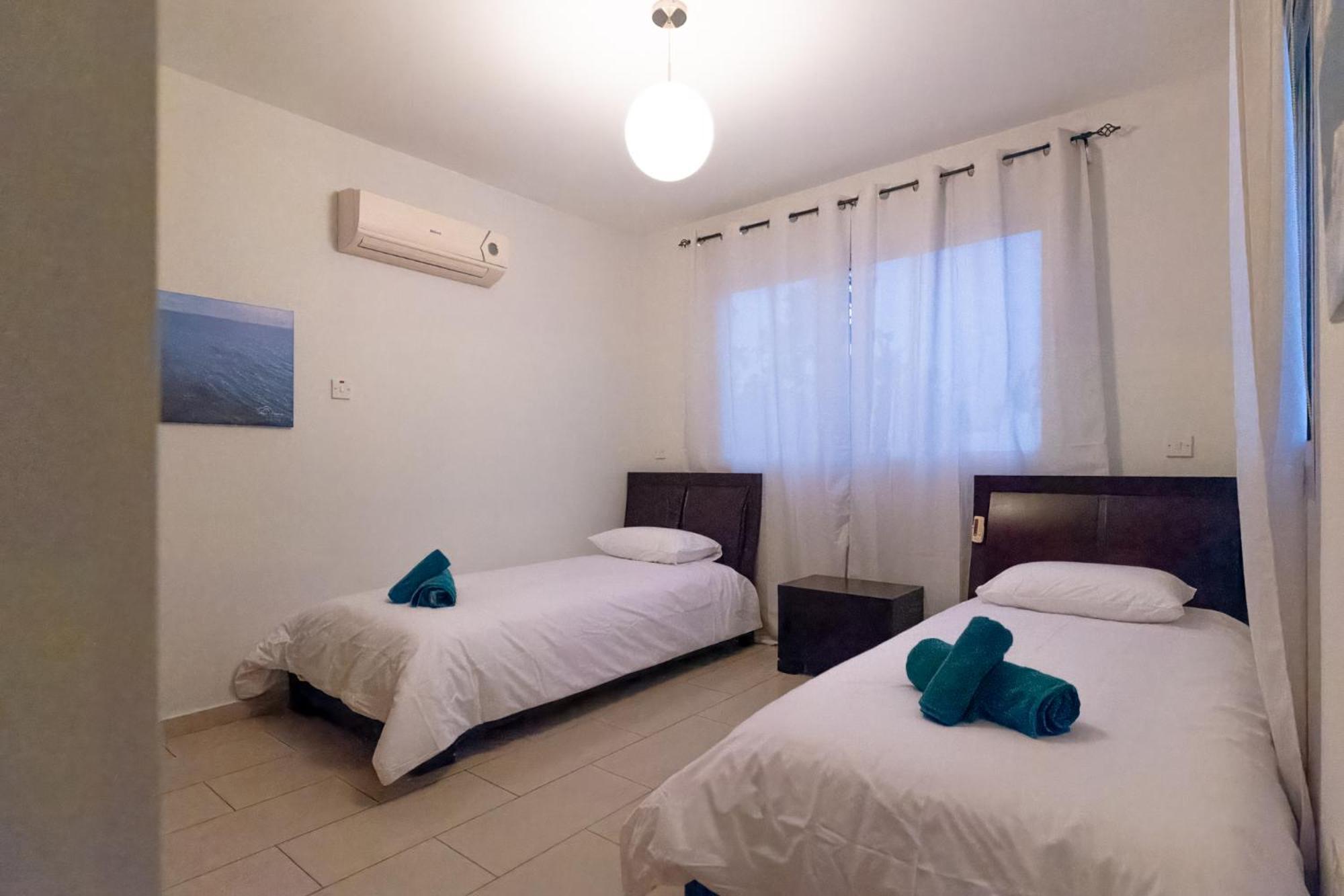 Nefeli Blue-Horizon 2B, Pool, Suites, Big Balconies Paphos Extérieur photo
