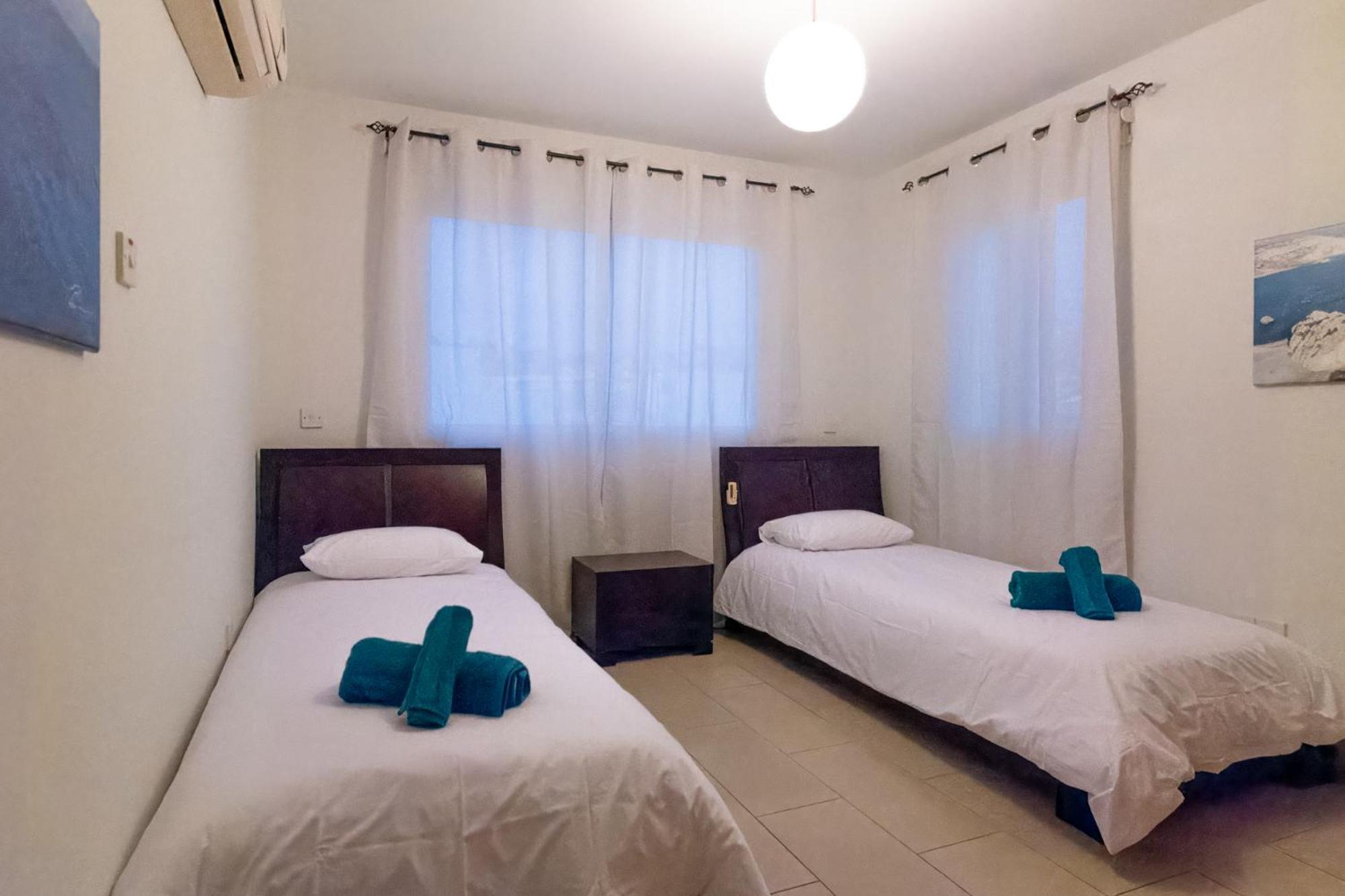 Nefeli Blue-Horizon 2B, Pool, Suites, Big Balconies Paphos Extérieur photo