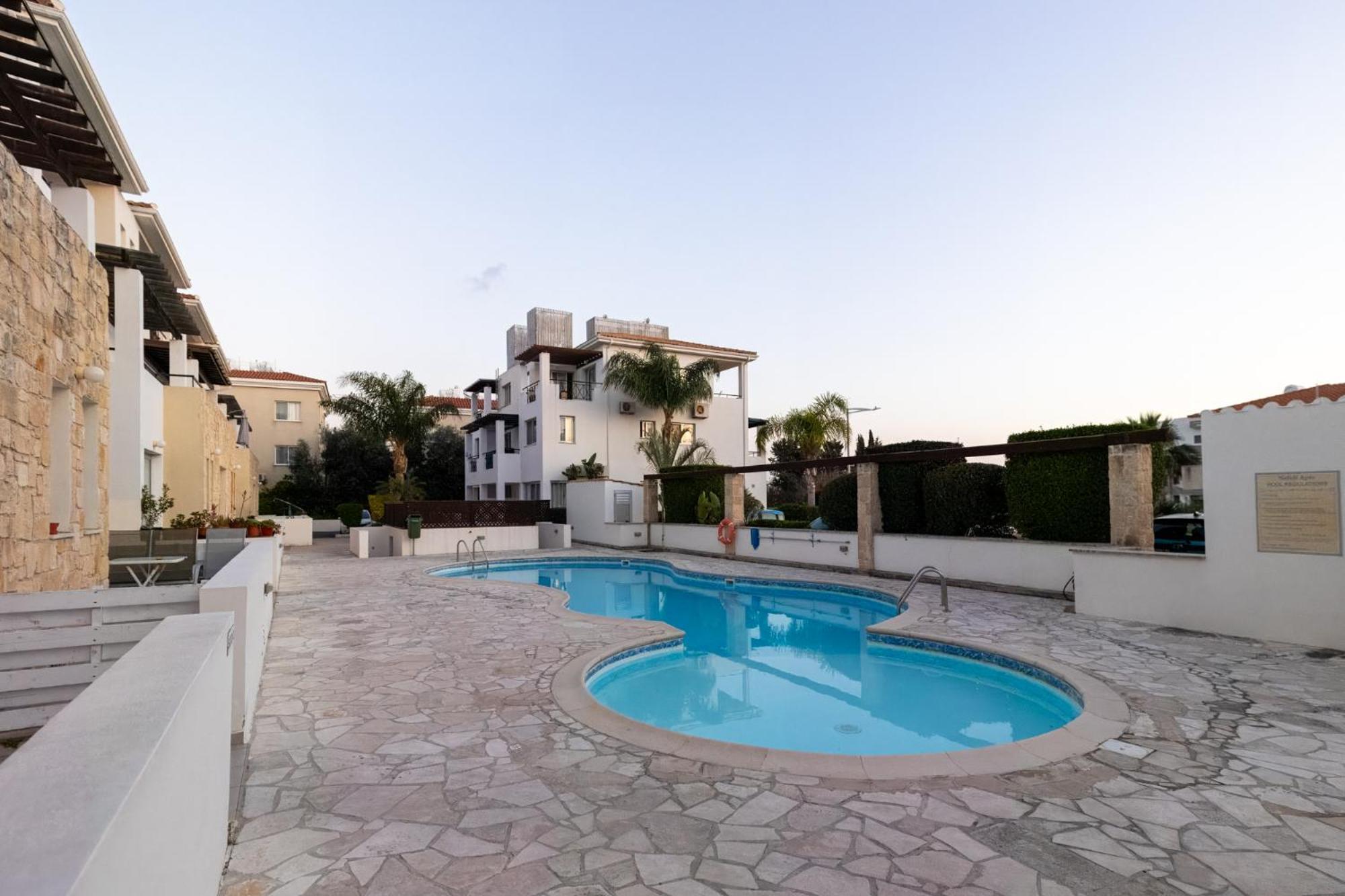 Nefeli Blue-Horizon 2B, Pool, Suites, Big Balconies Paphos Extérieur photo