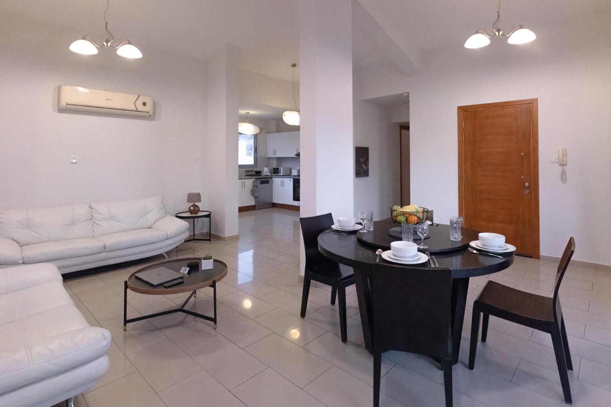 Nefeli Blue-Horizon 2B, Pool, Suites, Big Balconies Paphos Extérieur photo